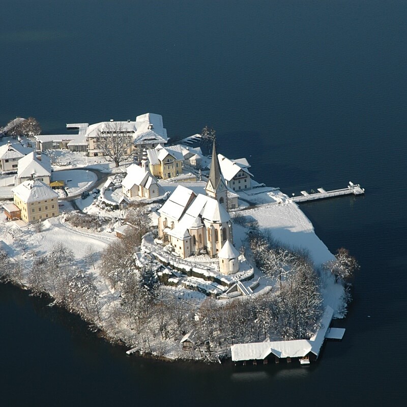 Maria Wörth Luftaufnahme im Winter