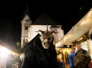 20171125 Advent MariaWoerth schlossteufel 02